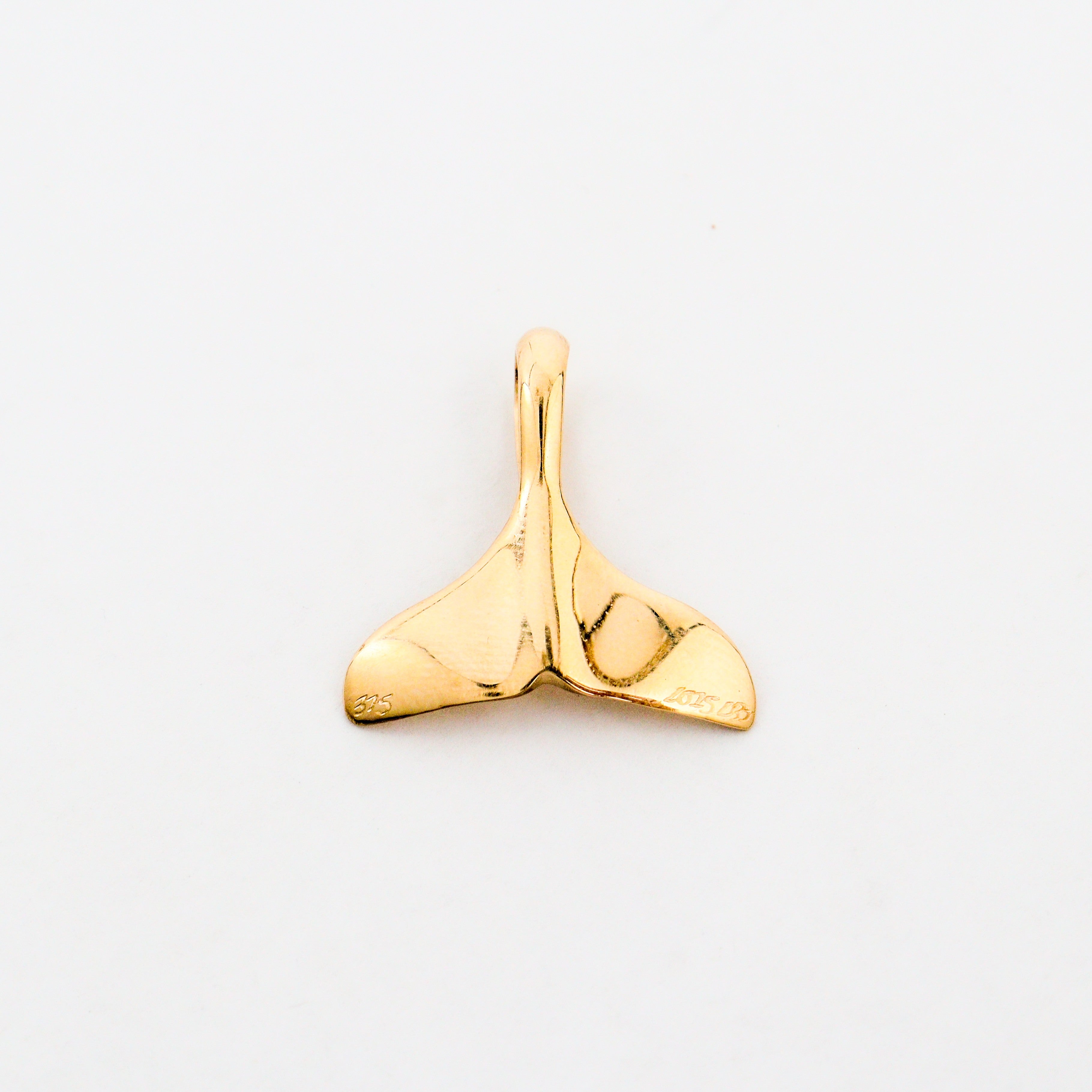 Coral Bay Jewels – Yellow Gold Whale Tail Pendant