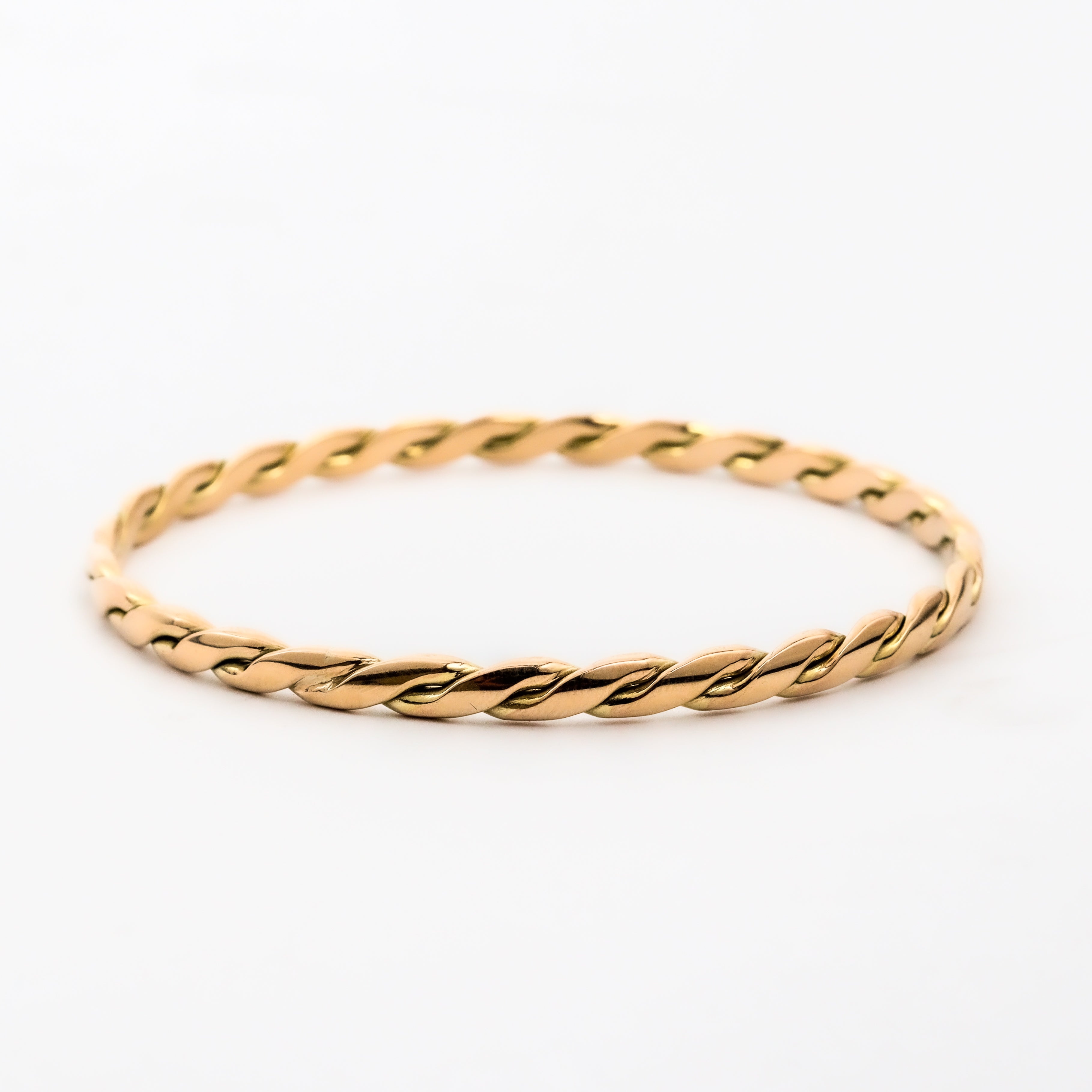 Leon Baker – Yellow Gold Full Twist Bangle