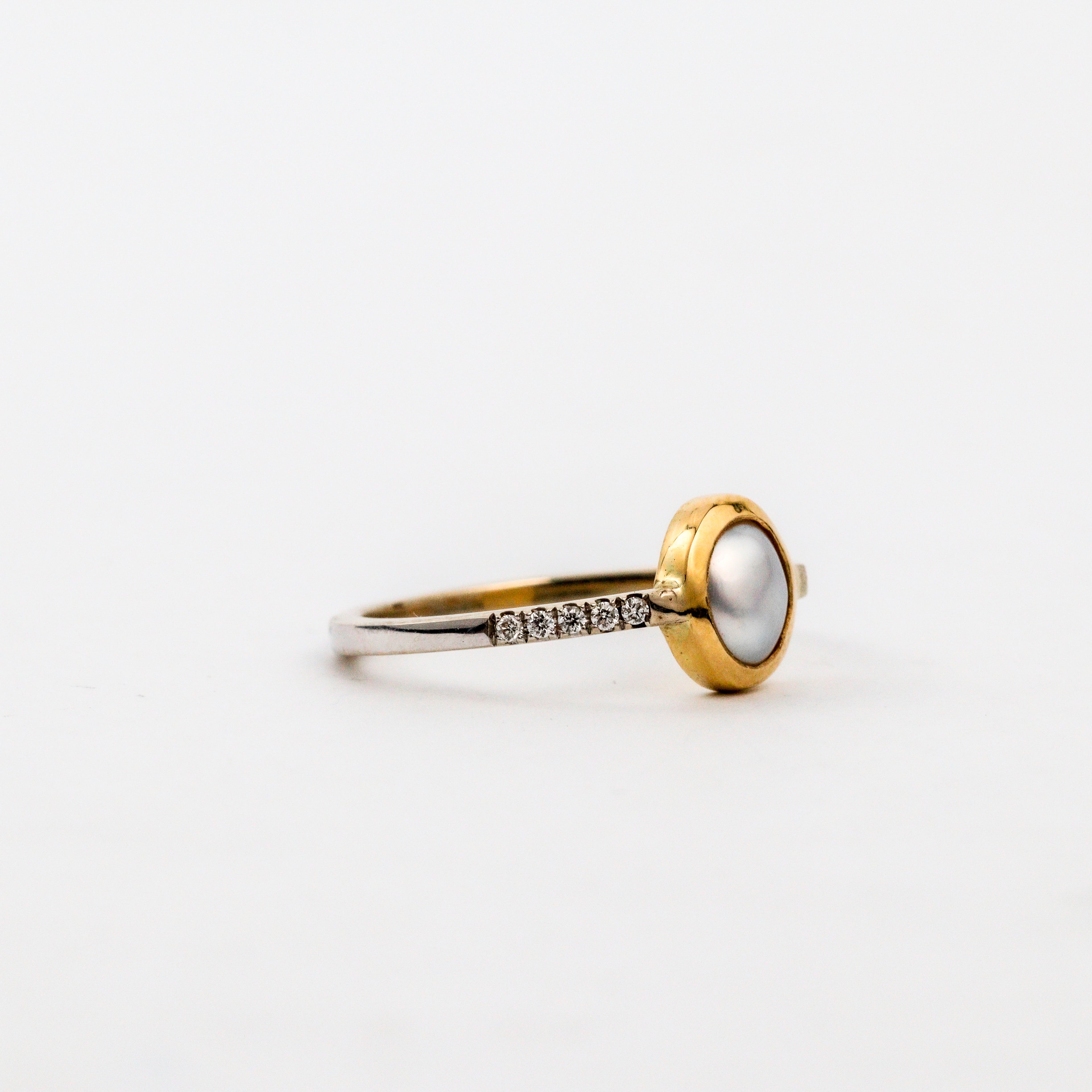 Coral Bay Jewels – White & Yellow Gold Broome Keshi Pearl & Diamond Ring