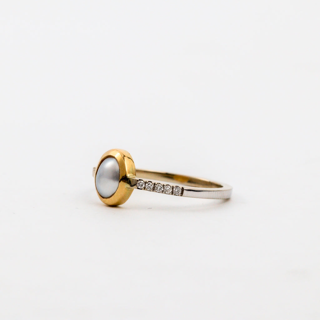 Coral Bay Jewels – White & Yellow Gold Broome Keshi Pearl & Diamond Ring