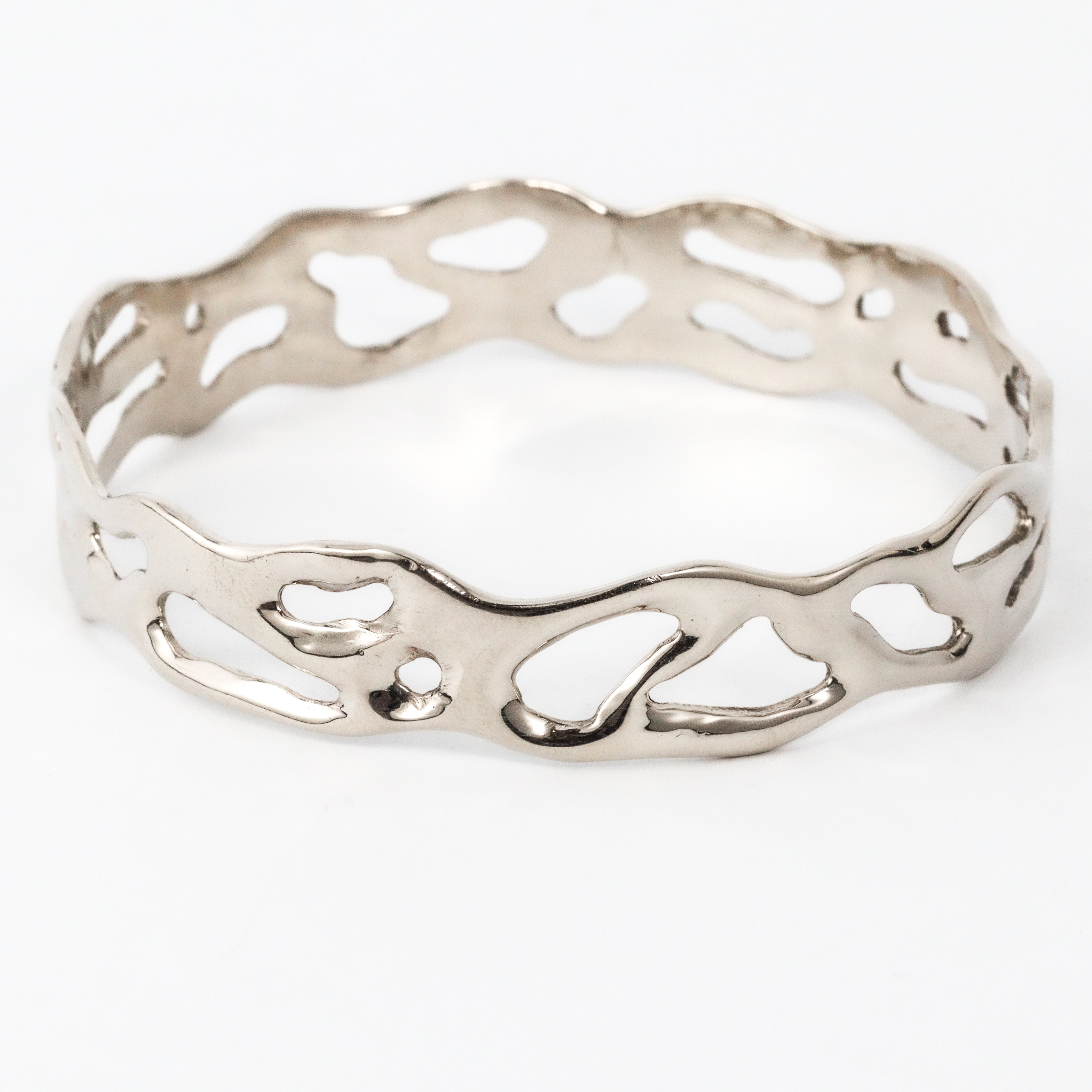 Coral Bay Jewels – “Lana” White Gold Coral Reef Bangle