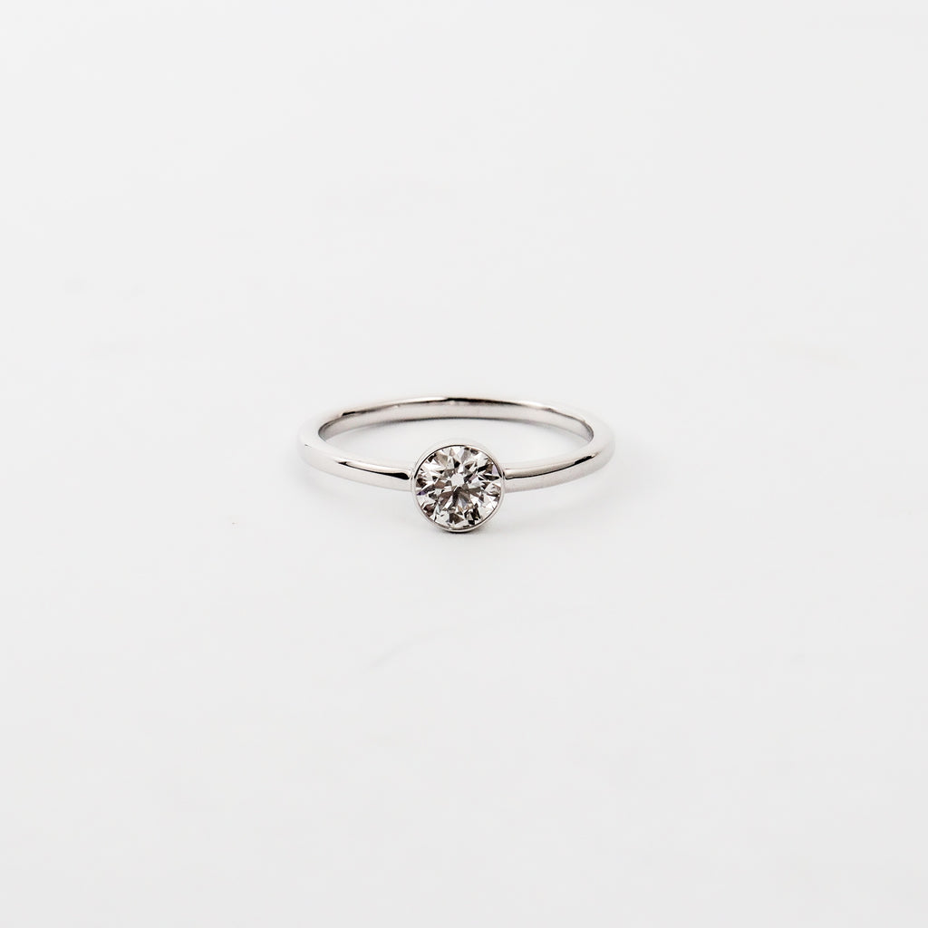 Leon Baker – White Gold Lab Diamond Bezel Ring