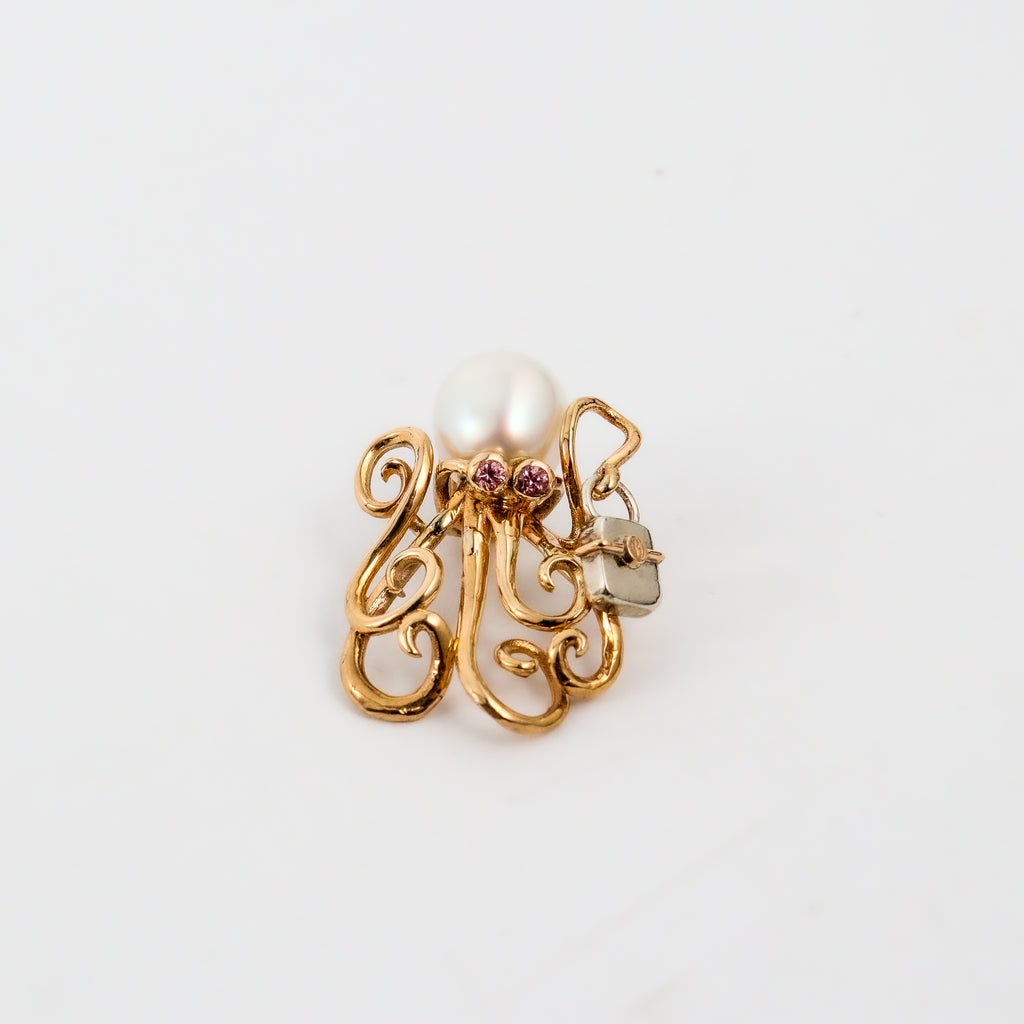 Leon Baker's 'Bella the Travelling Octopus' Pendant