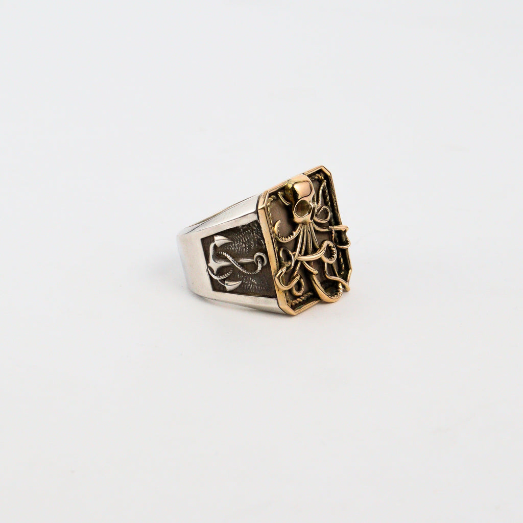 Coral Bay Jewels – Kraken Signet Ring