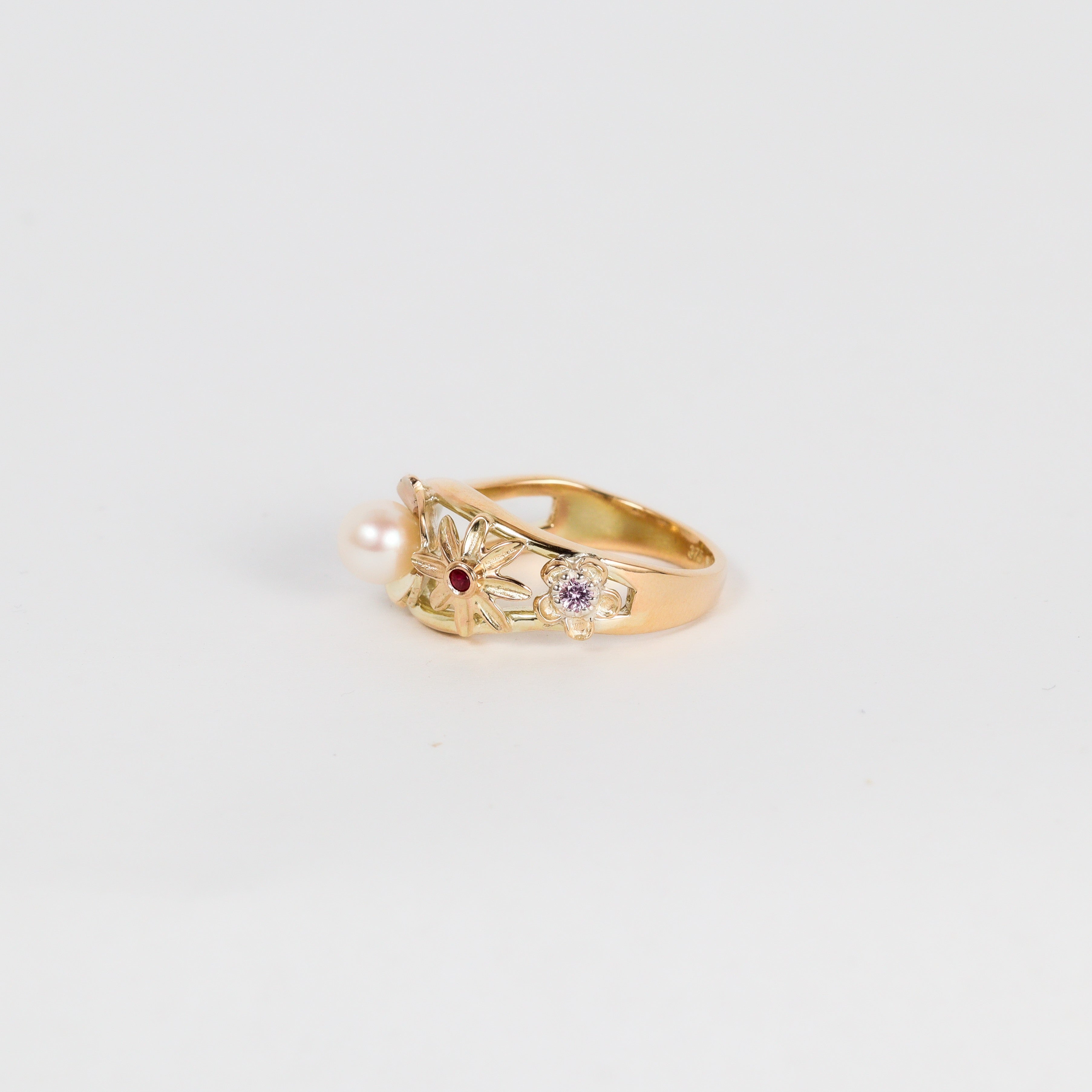 Leon Baker – Geraldton Wax Wildflower Ring