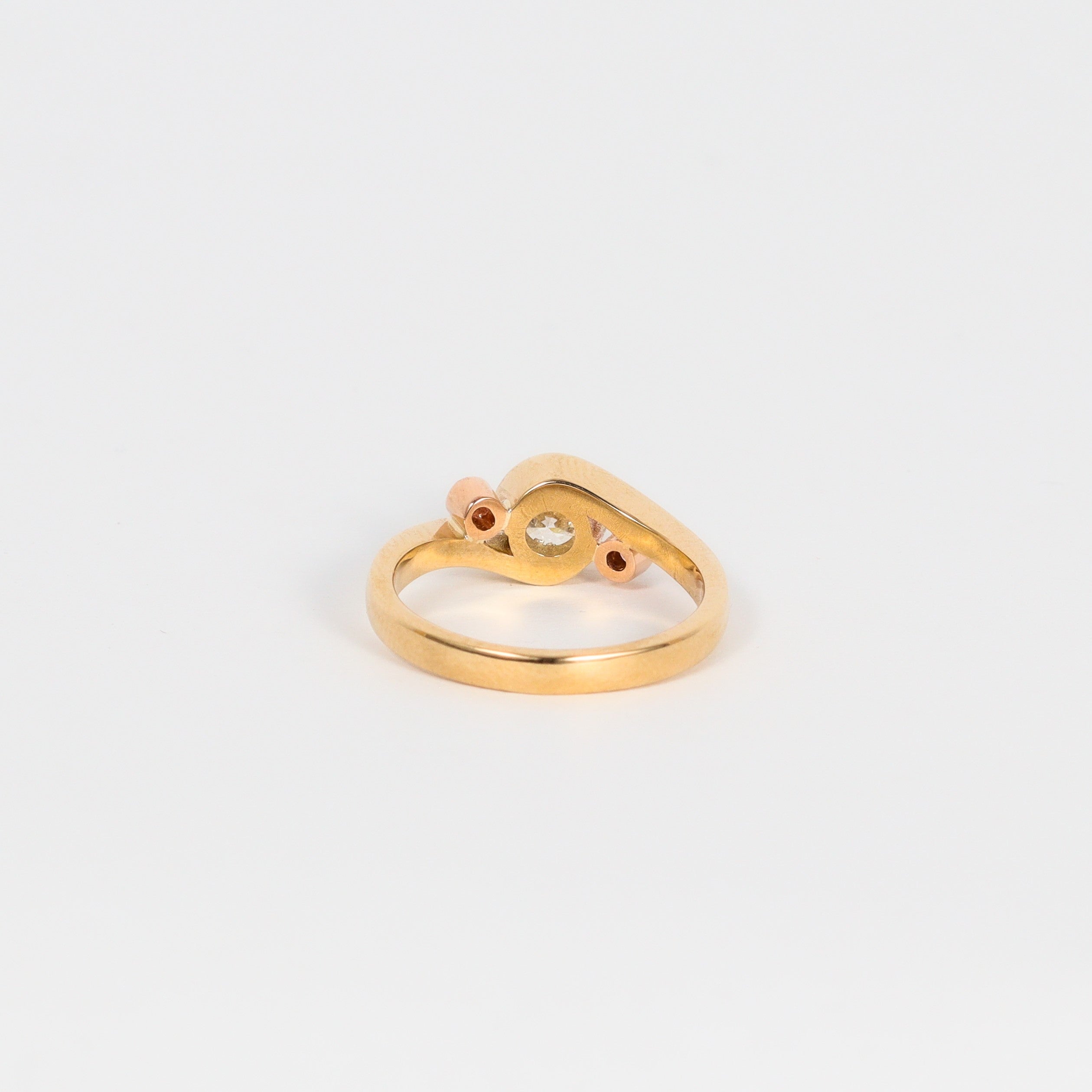 Leon Baker's Finest – Swirl Pink Argyle's & Diamond Ring