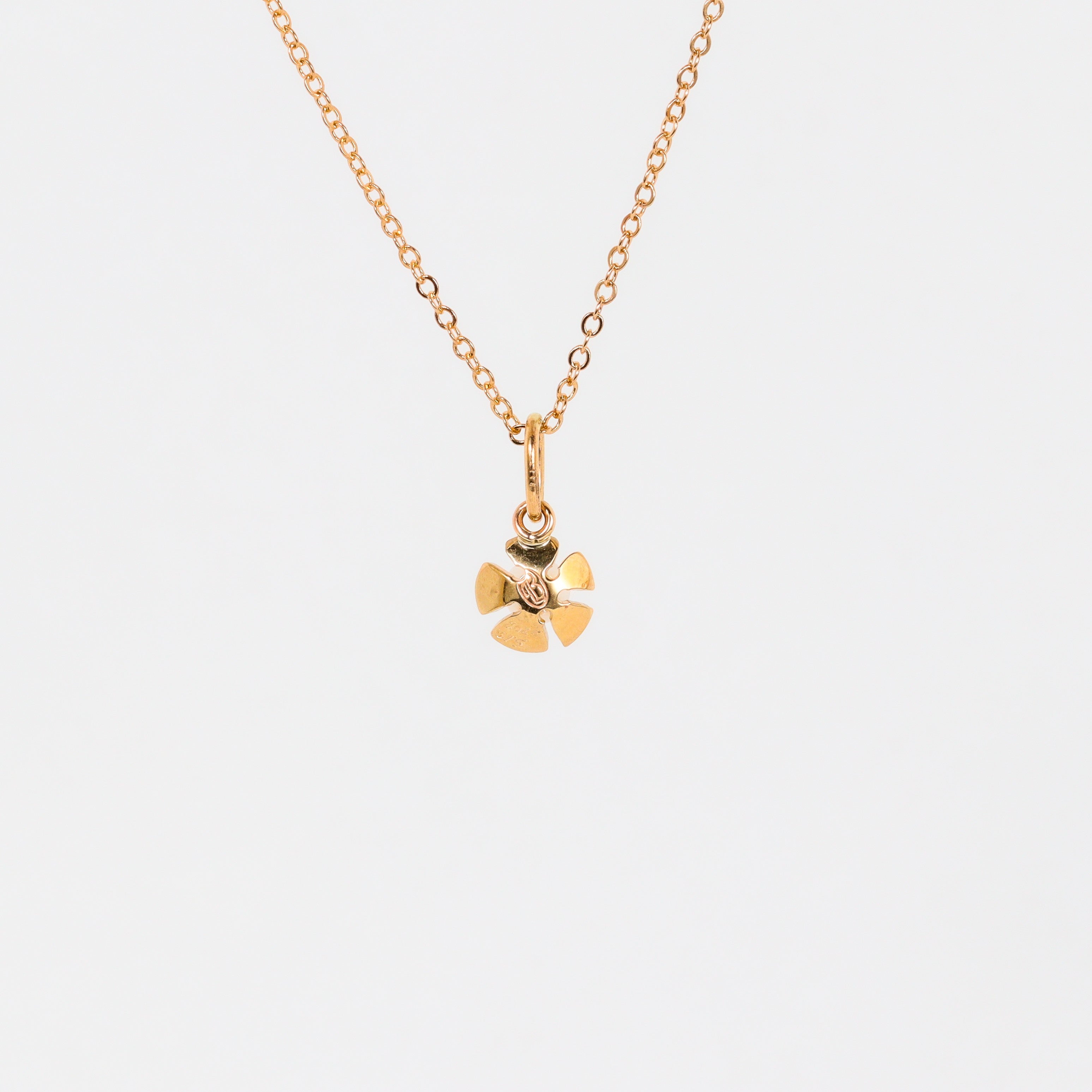 Leon Baker – Small Geraldton Wax Akoya Pearl Charm