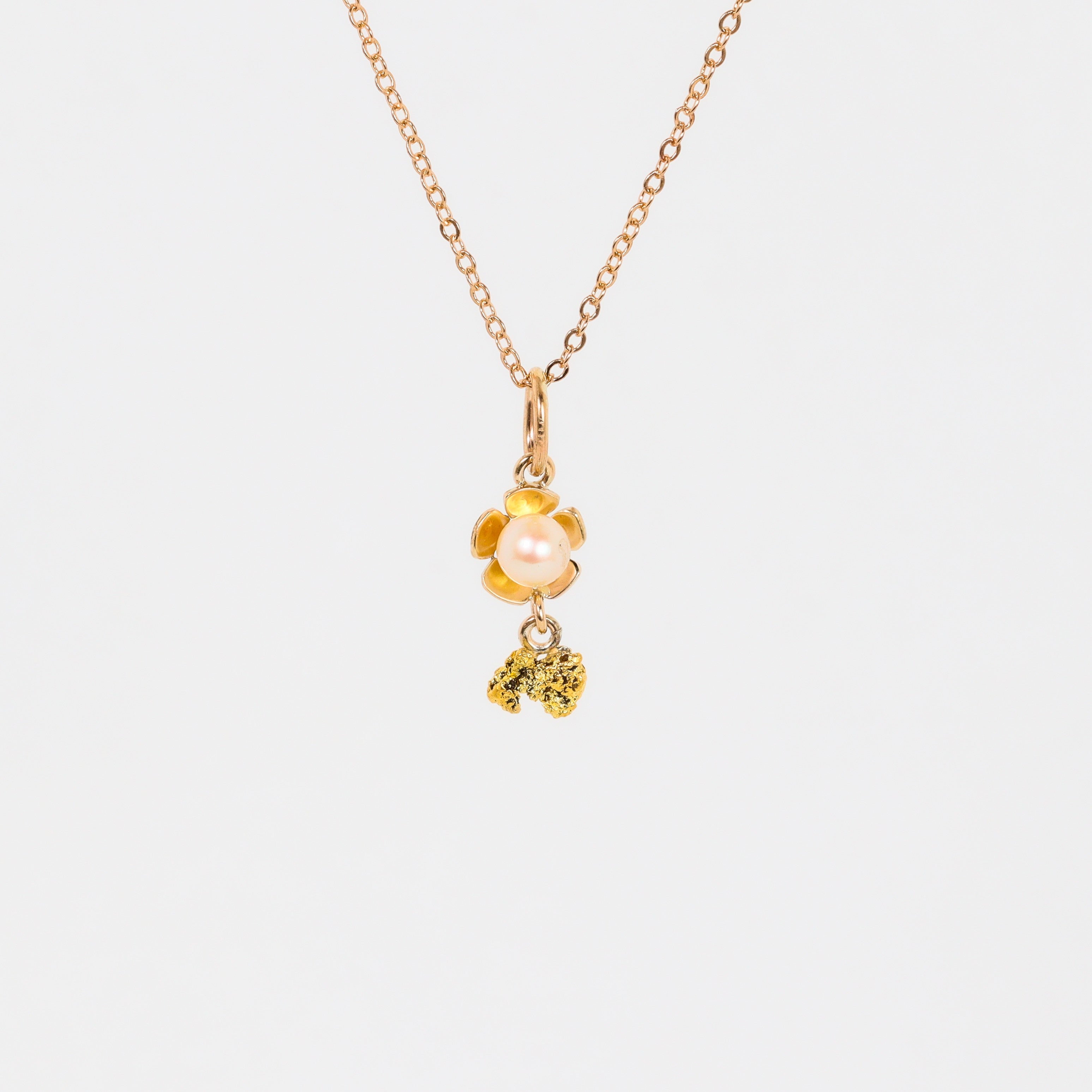 Leon Baker – Small Geraldton Wax Pearl & Nugget Charm